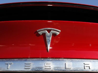 Tesla recalls nearly 2.2M vehicles for software update to fix warning lights