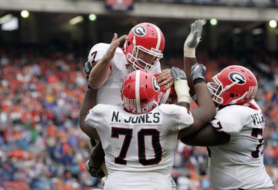 Falcons hire former Georgia Bulldogs OL Nick Jones