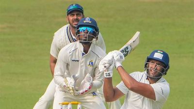 Ranji Trophy: Shivam Dube, Suryansh Shedge help Mumbai dominate Bengal