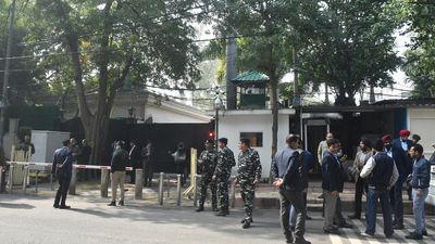 Excise policy case | Delhi Police team at CM Kejriwal's residence again to serve notice