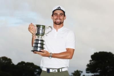 Joaquin Niemann shoots 59, leads LIV Golf Mayakoba by 5