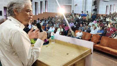 Prakash Belawadi attends festival of short films and documentaries