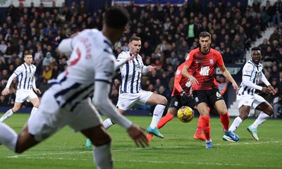 Andreas Weimann strikes late to give West Brom edge against Birmingham
