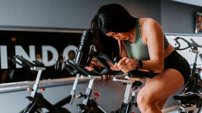 Three ways to use an exercise bike for weight loss
