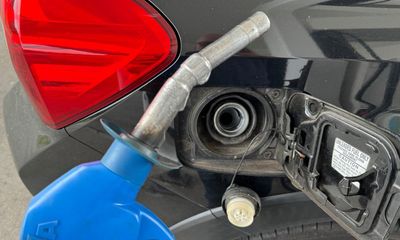 Fuel efficiency standards: Labor unveils proposal, highlighting petrol savings of $1,000 a year for motorists