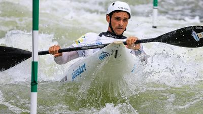 Anderson ups bid for Paris with kayak cross gold