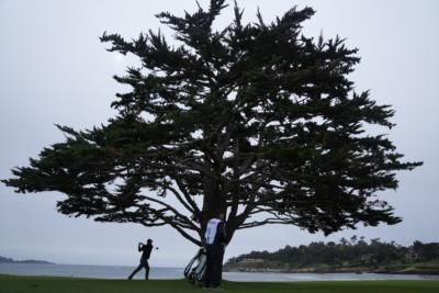 Wyndham Clark Sets Course Record with 12-Under 60 at Pebble Beach