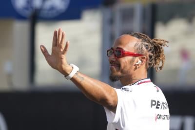 Lewis Hamilton Confirms Move to Ferrari in 2025