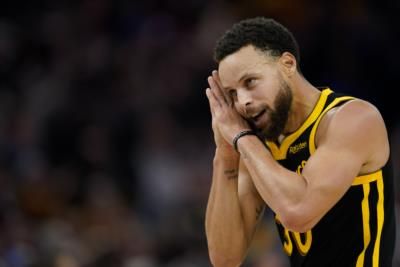 Stephen Curry scores season-high 60 points in Warriors' OT loss