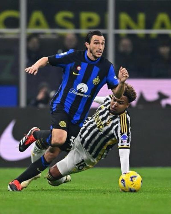 Matteo Darmian: A Captivating Glimpse into Match Intensity