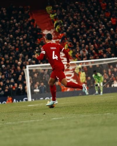 Van Dijk takes blame for costly mistake in Liverpool defeat