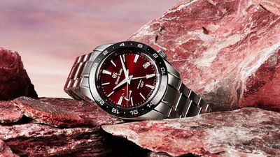 This new Grand Seiko GMT watch is red hot!