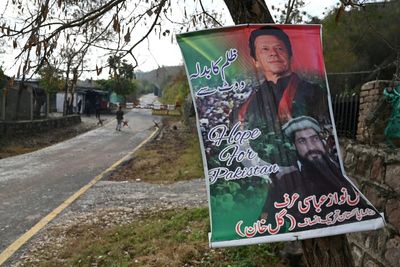 Jailed Khan Looms Large Over Flawed Pakistan Election