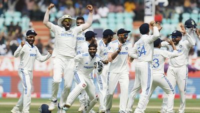 2nd Test: Clinical India beat England by 106 runs to make it 1-1