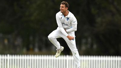 Six of the best for Green as Blues grind down WA