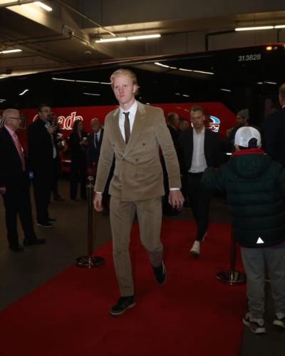 Rasmus Dahlin's Stylish Red Carpet Presence Exudes Sophistication and Flair