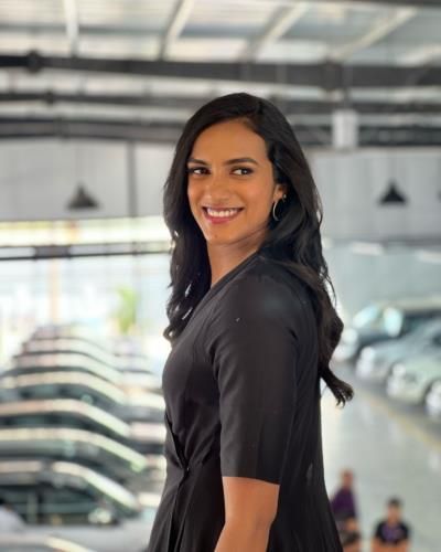 Elegant and Joyful: P.V. Sindhu Shines in Radiant Black