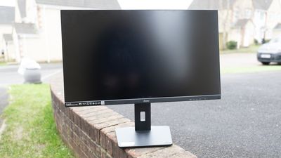 Iiyama Prolite 32-inch monitor review: bright, bulky, and brilliant for creatives
