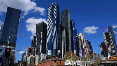French men charged over high rise climbing stunt
