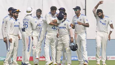 'It is set up perfectly...': Nasser Hussain expects India to come back harder in remaining Tests