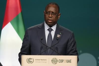 Senegal Parliament Delays Presidential Election, Opposition Blocked from Voting