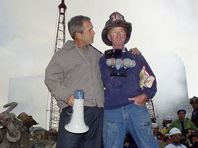 Bob Beckwith, the firefighter in the famous image with Bush after 9/11, dies at 91