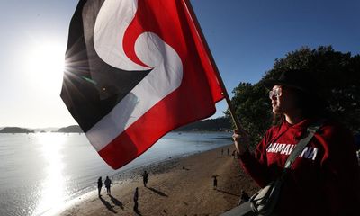 Amid jeers and boos, strained Māori relations with government dominate national holiday