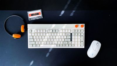 Lofree Block mechanical keyboard review: Type like it’s 1989 with this retro style keyboard