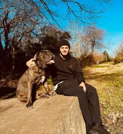 Mauro Icardi's Serene Winter Moment with His Dog