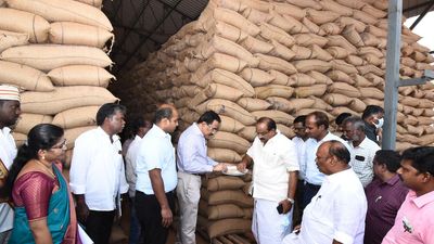 Mobile procurement of paddy to be introduced in a few more districts, says Food Minister