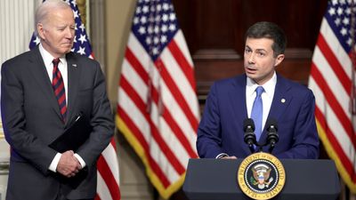 That one Apple Vision Pro driving video is so irresponsible the Secretary of Transportation, Pete Buttigieg, had to respond