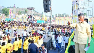 Erring village and ward volunteers will land in jail if TDP comes to power, says Naidu