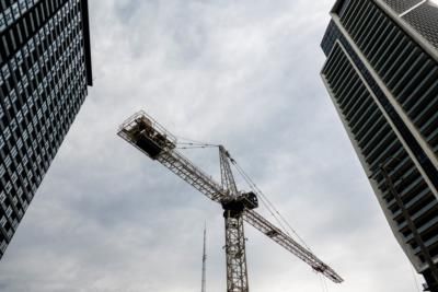 Canada building permits drop 14% in December, shows economic downturn