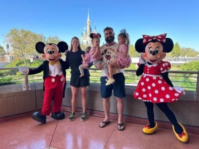 Jason Kelce enjoys family day at Disney World during Pro Bowl