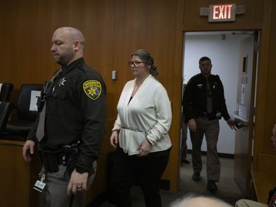 Jennifer Crumbley convicted of involuntary manslaughter over son's school shooting