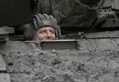 Ukraine Troops Bristle At Rumours Of Chief's Possible Firing