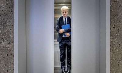 Geert Wilders’ hopes of becoming Dutch PM dim after centrist party quits talks