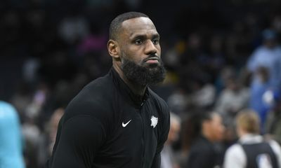 LeBron James didn’t want to comment on Lakers trade rumors