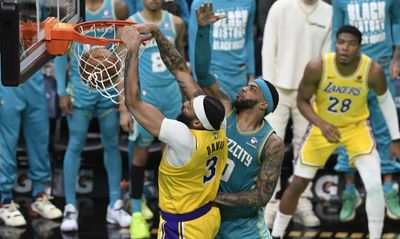 Anthony Davis achieved a first in Lakers history vs. Hornets