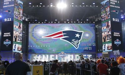 These two teams could be interested in Patriots’ first-round draft pick