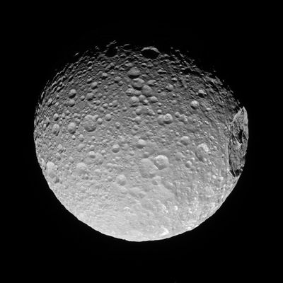 Life On 'Death Star'? Saturn Moon Mimas Has Hidden Ocean