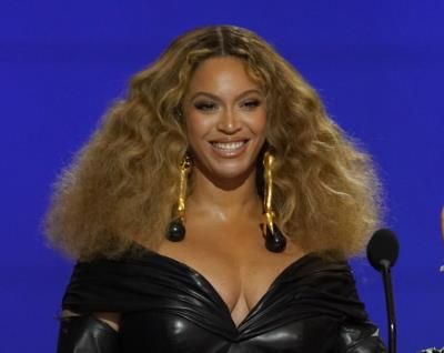 Beyoncé stuns in western style at the Grammy Awards 2024