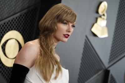 Taylor Swift surprises fans with announcement of new album release