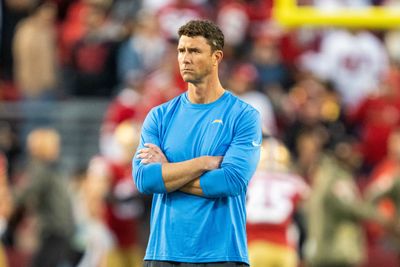 Steelers to interview Chargers assistant Tom Arth