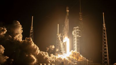 SpaceX launches NASA's PACE satellite to study Earth's oceans, air and climate (video)