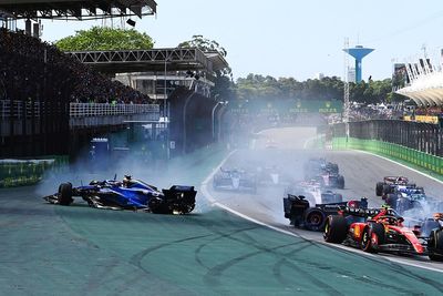 Which F1 drivers will start 2024 with penalty points and when do they expire?