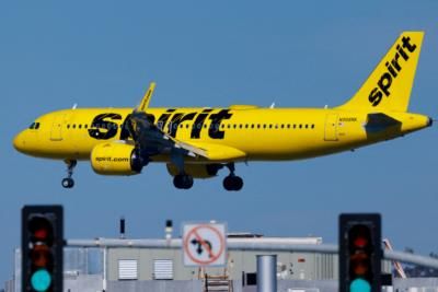 Spirit Airlines expects Q2 positive operating cash flow