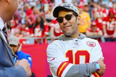 12 celebrity fans of the Kansas City Chiefs, including Paul Rudd and Jason Sudeikis
