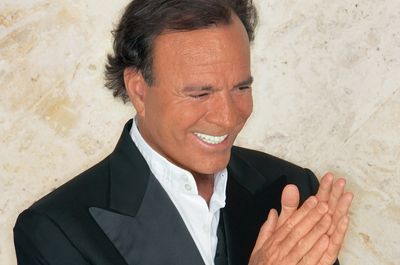 Julio Iglesias and Chill: Netflix Strikes Deal to Produce Show About the Iconic Singer