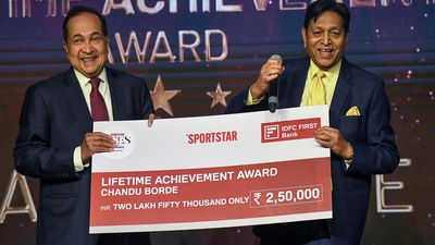 Sportstar Aces Awards 2024 | Borde and Malleswari honoured with Lifetime Achievement Award